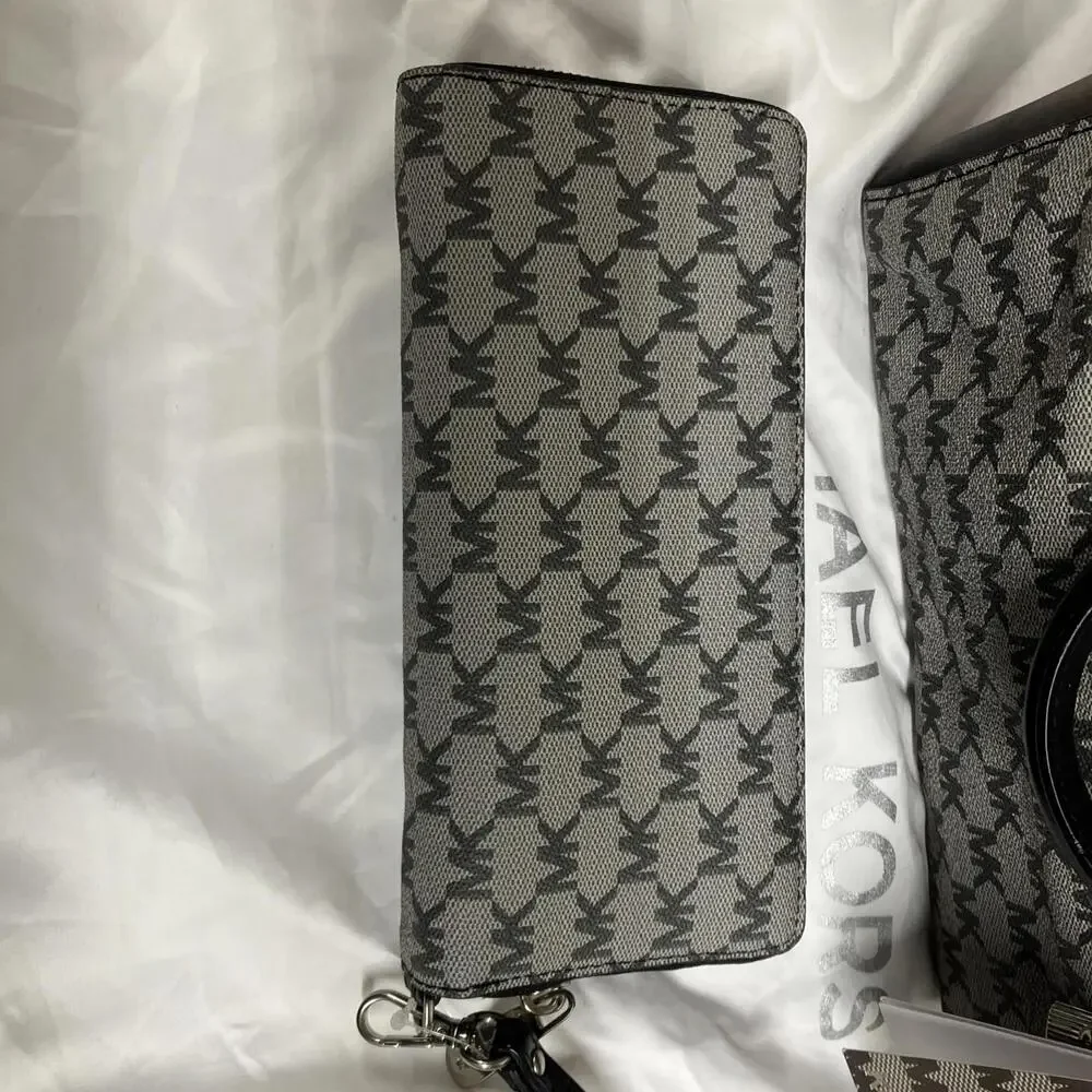 Michael Kors Mercer Signature Medium Duffle Bag/purse W Wallet in Black/Grey NWT